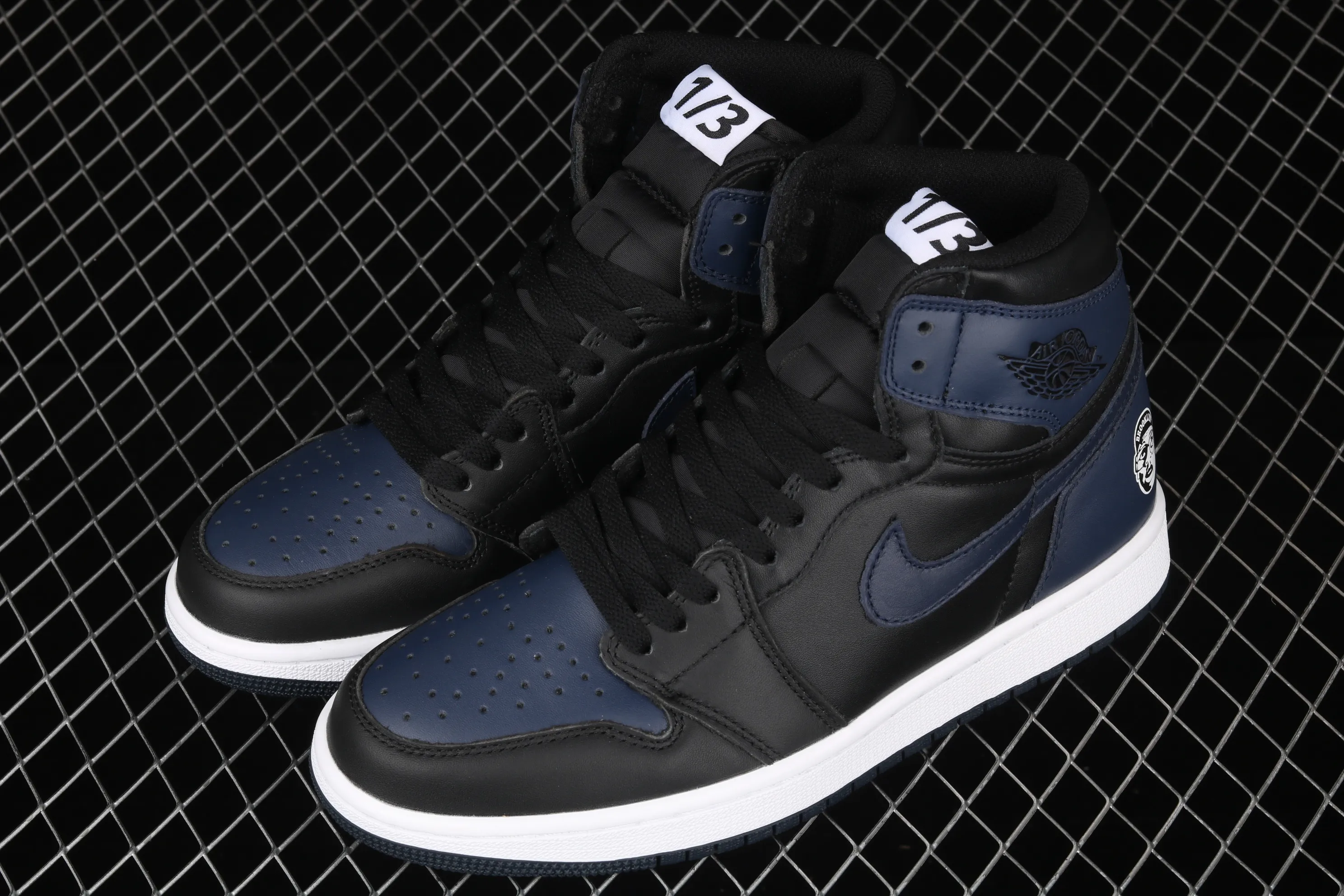 All categories Air Jordan Jordan series basketball shoes Air Jordan 1 High Air Jordan 1 Retro High OG Spizike Fort Greene AJ1 Joe 1 Spike Lee 705588-550